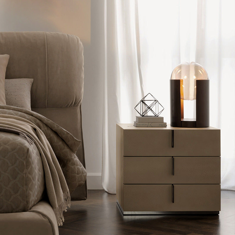 Moderne LED-Tischlampen aus Glas für den Schminktisch oder das Schlafzimmer