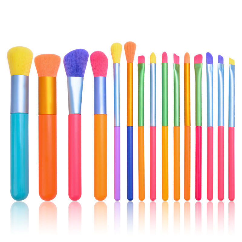 Komplettes Set tragbarer Make-up-Pinsel, Foundation- und Lidschattenpinsel-Set