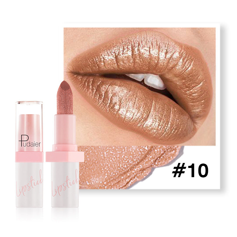 Metallisch schimmernder Lippenstift