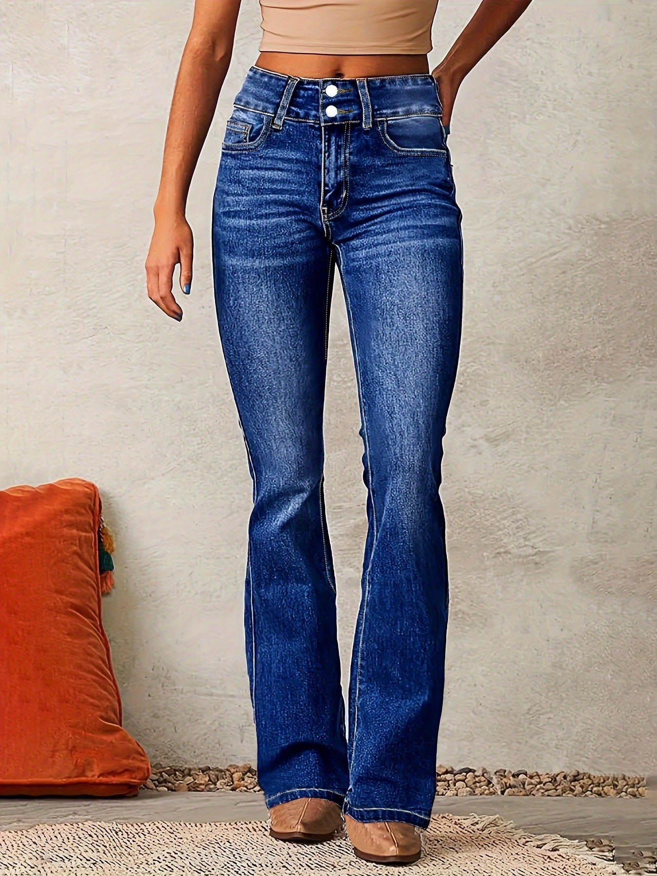 Schmal geschnittene Schlagjeans mit Taschen, modische Knopf- und Reißverschlusshose, Damen-Slim-Denim-Hose