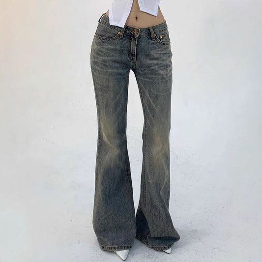 Neue Vintage-Jeans im Used-Look, die Ihrer Figur schmeicheln
