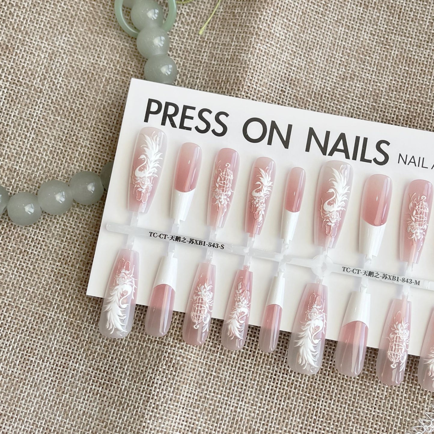 Neue chinesische Antik-Schwanenrelief-Stickerei für Nagelspitzen