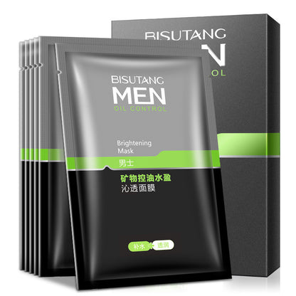 Feuchtigkeitsspendende und erfrischende Gesichtsmaske mit Mineralwasser für Männer