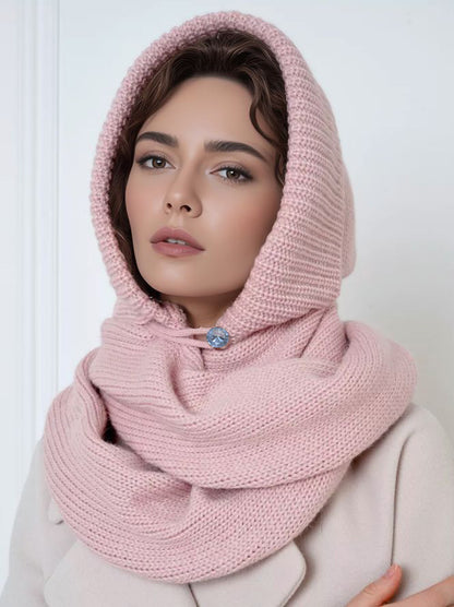 Modische, einfarbige Strickmütze mit passendem Schal