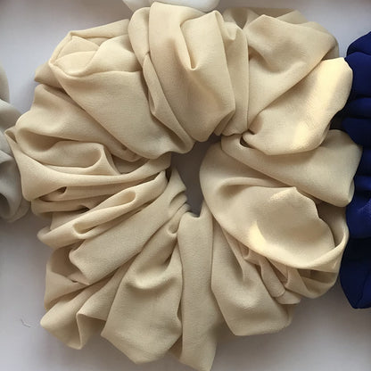 Großer Kopfstrauß aus Chiffon, Dickdarmring, Haarring