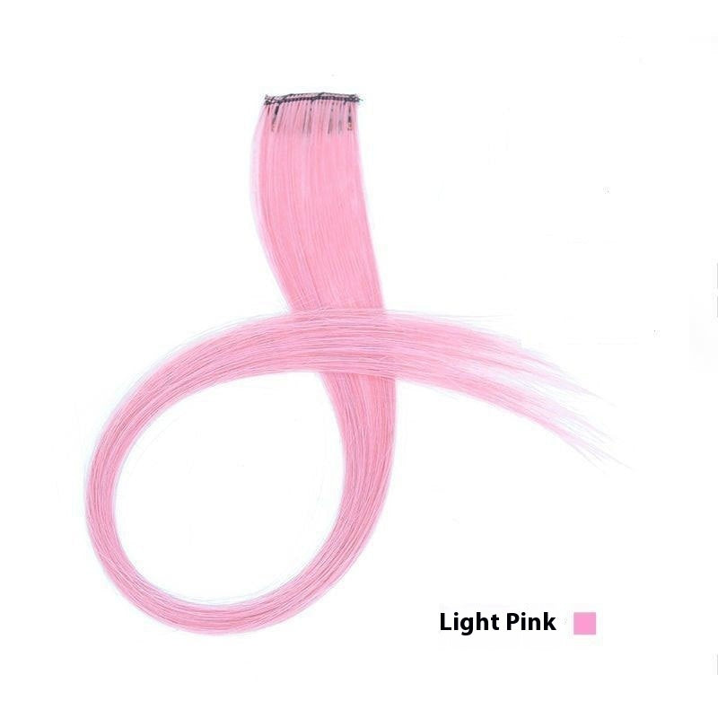 Buntes Haar, hängende Ohren, gefärbte Perücke, Haarverlängerung, farbige Streifen, angesagte Farben