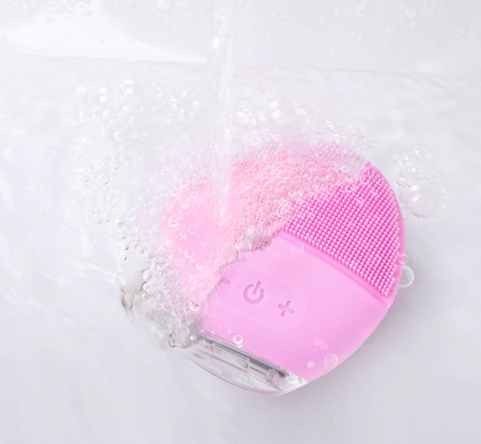 Rechargeable Ultrasonic Vibrating Face Wash Artifact