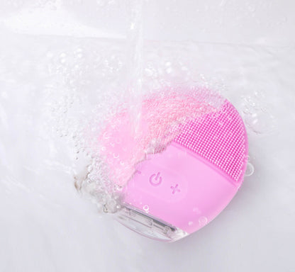 Rechargeable Ultrasonic Vibrating Face Wash Artifact