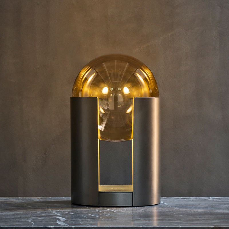 Moderne LED-Tischlampen aus Glas für den Schminktisch oder das Schlafzimmer