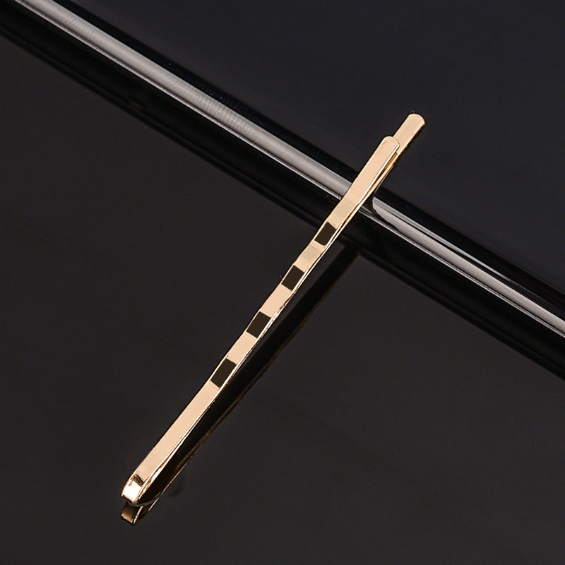 Haarspange mit Hohlbuchstaben