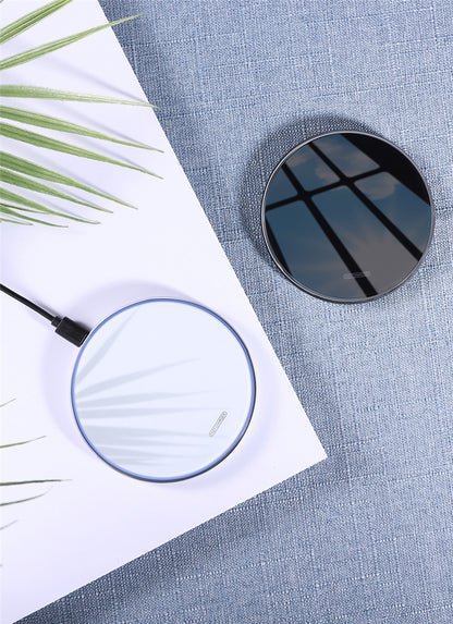 Kabelloses 10-W-Spiegel-Ladegerät für grenzüberschreitendes Laden