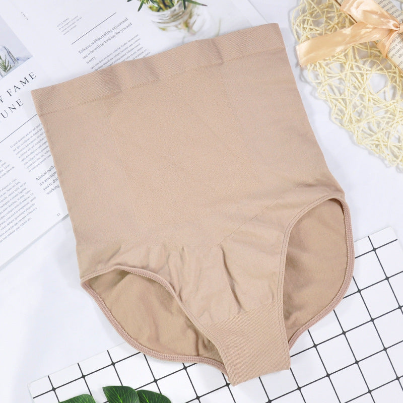 Hochwertige, nahtlose Triangel-Shorts für Damen mit hohem Bund, die den Po formen und nahtlos in Szene setzen.