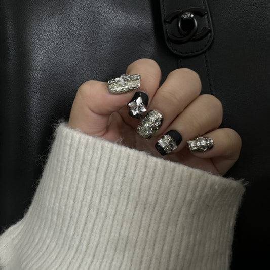 Handgetragene Nagelflicken, kurz, Herbst und Winter