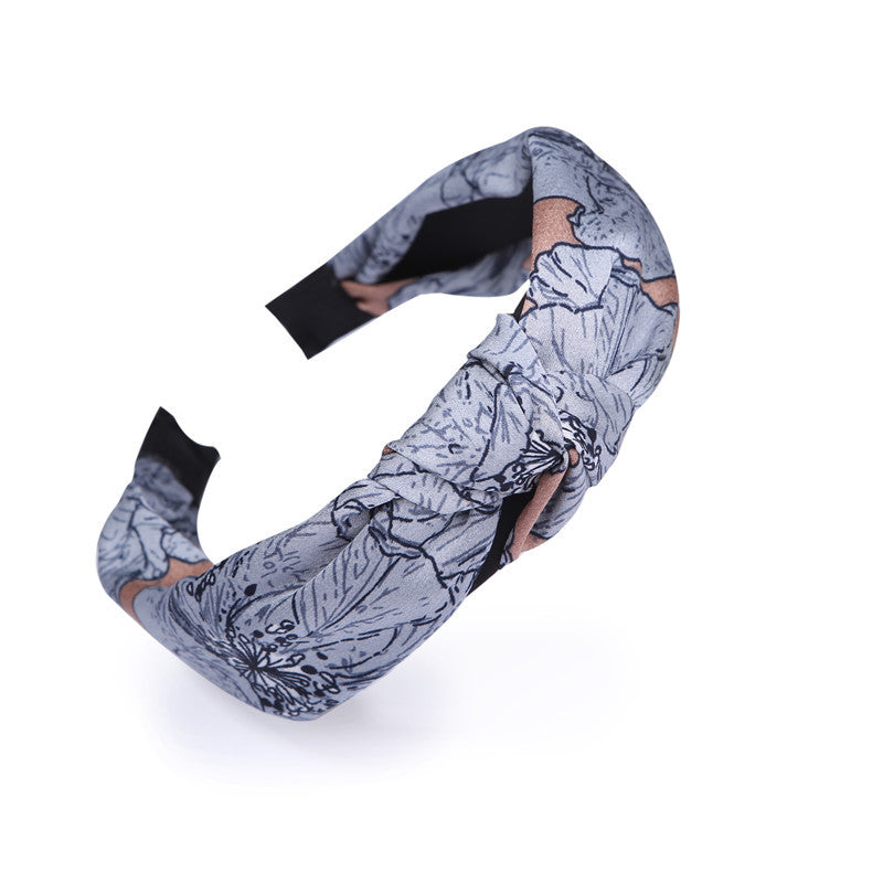 Simple Wide-Sided Knotted Face Wash Headband