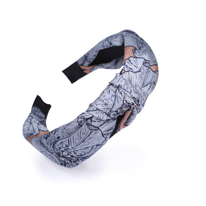 Simple Wide-Sided Knotted Face Wash Headband