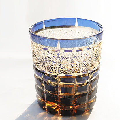 Japanisches Kristallglas im Edo-Schliff mit Asterismus-Effekt