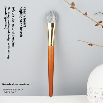 Herzförmiger Highlighter-Pinsel, zungenförmiger Rouge-Verblendpinsel, Make-up