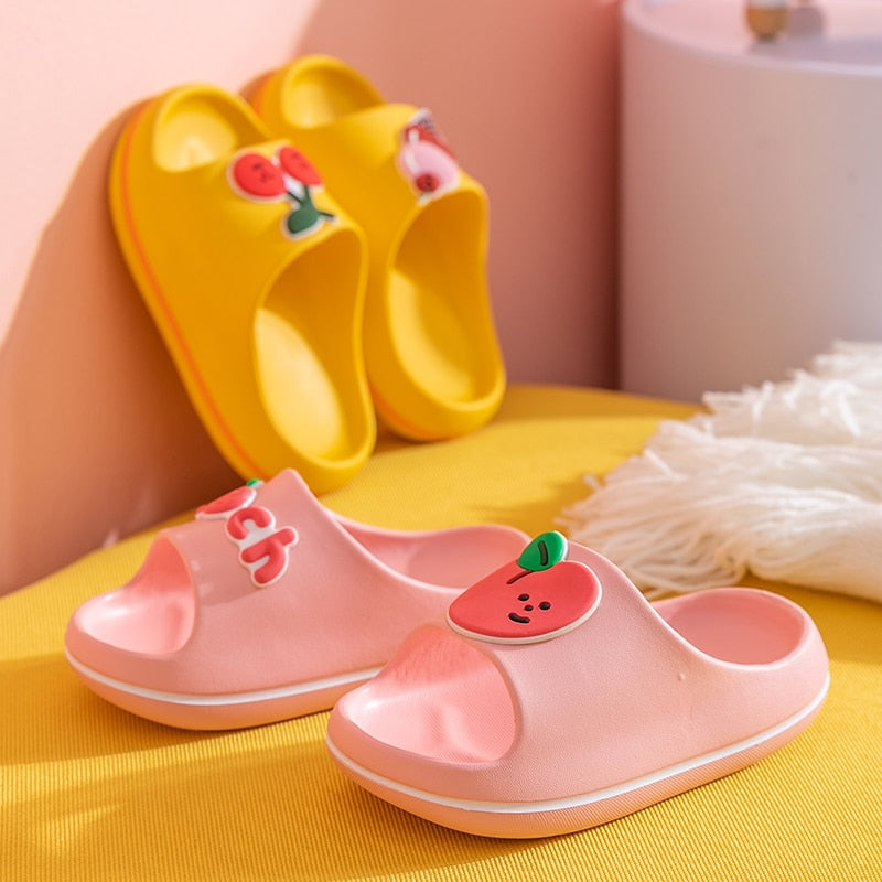Bequeme Hausschuhe mit weichen Sohlen und Anti-Rutsch-Funktion für Jungen und Mädchen, ideal für Babys und Kleinkinder 