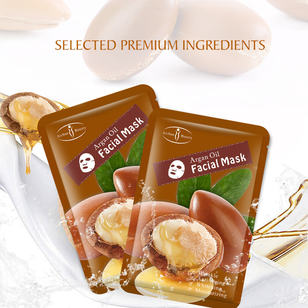 Feuchtigkeitsspendende und aufhellende Gesichtsmaske