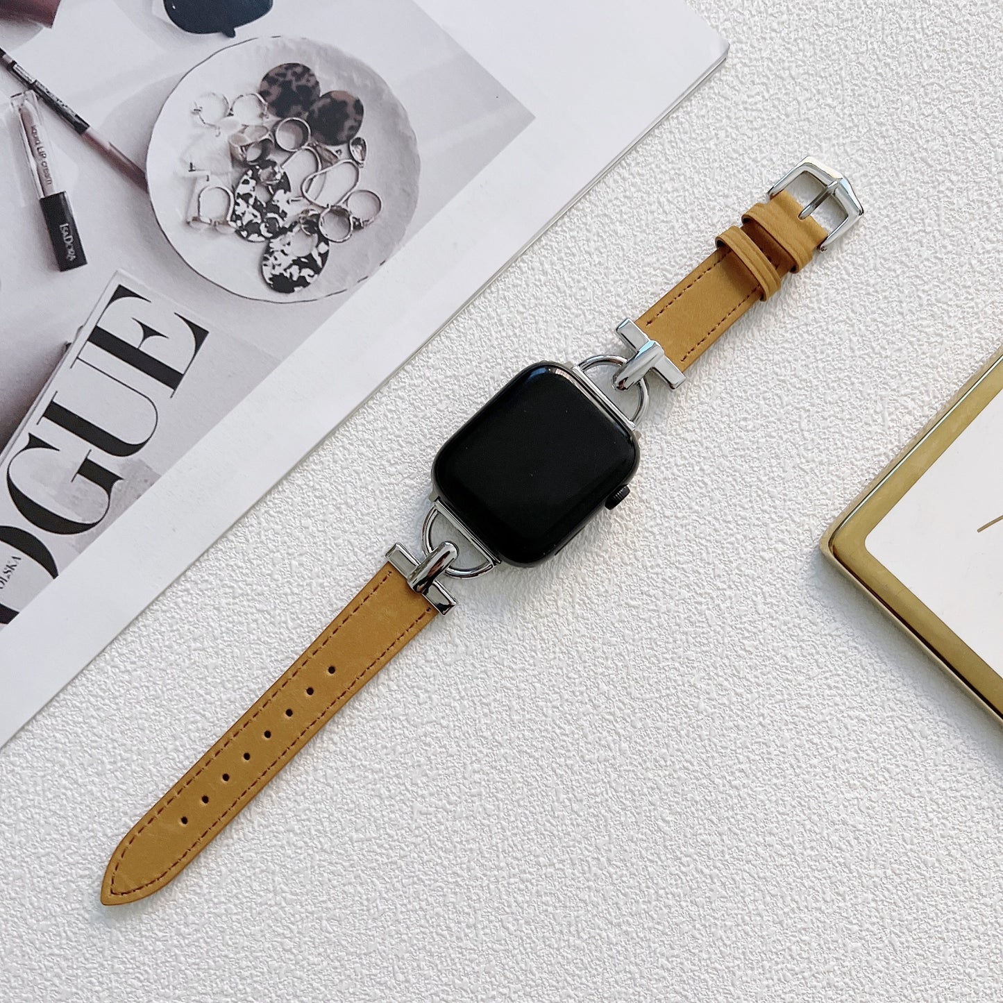 D-förmiges, personalisiertes Uhrenarmband aus Stahl und Leder