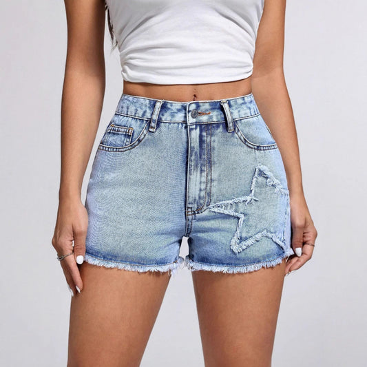 Lässige, stylische Damen-Jeansshorts mit Sternenmuster und offener Kante