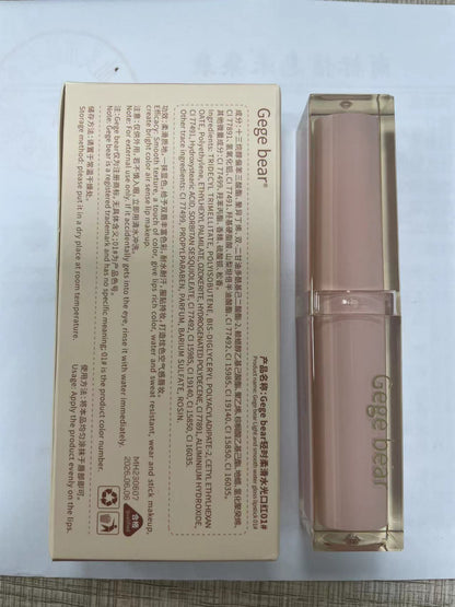 Glatter, glänzender Lippenstift, Farbspiegel