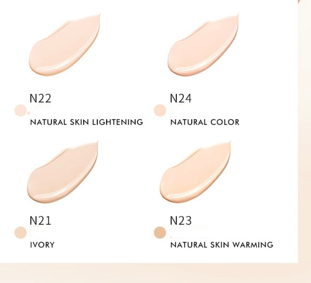 Natürliches Make-up-Make-up, kaschierendes Make-up, Kleidung, kein Make-up-Gefühl, flüssige Foundation