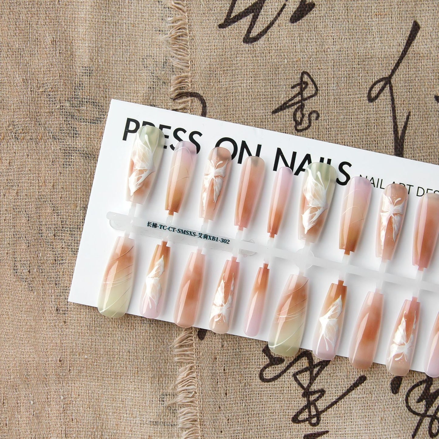 Neue chinesische Schmetterlings-Nagelkunst mit plattierter Kristallversiegelungsschicht