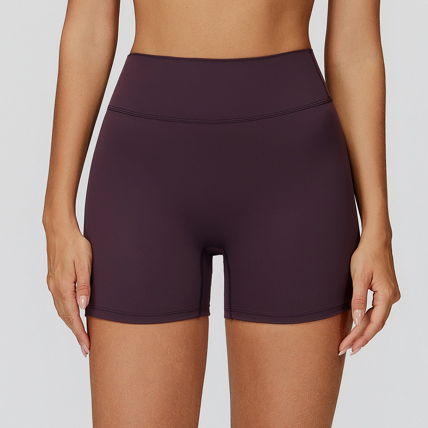 Sportshorts mit hohem Bund, schnelltrocknend, V-Ausschnitt hinten, für Outdoor-Aktivitäten wie Laufen und Fitness.