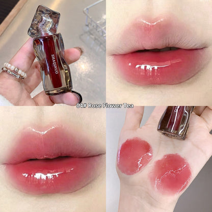 Kristallklarer, glänzender Lippenbalsam