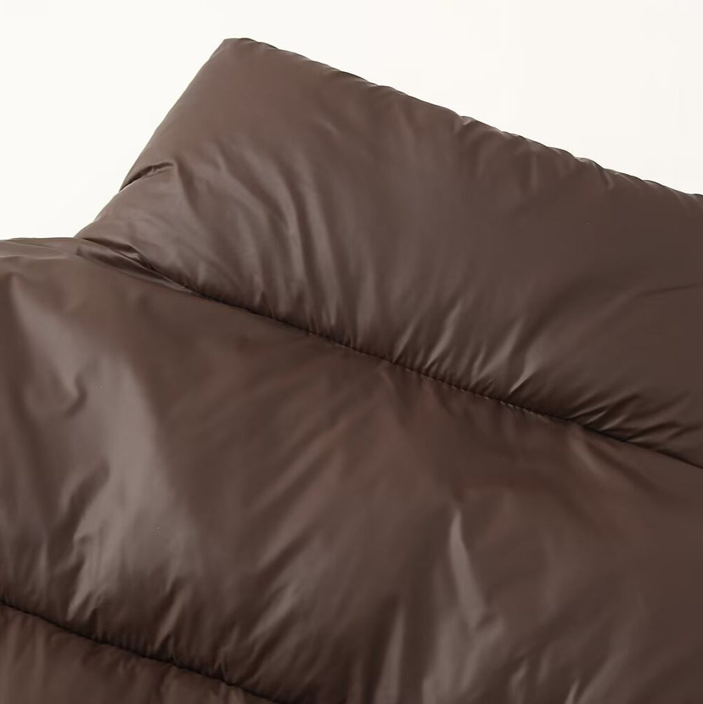 Damenmode: Schlichter und vielseitiger, kapuzenloser Baumwollmantel mit Stehkragen