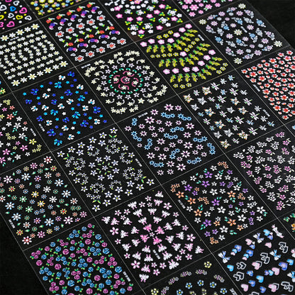 Frühlingsfrische Nagelsticker mit künstlichen Blumen im japanischen Stil – Dekorative Nagelsticker mit Liebesmotiv