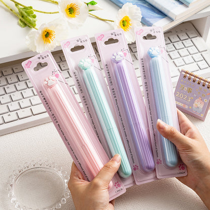 Kleiner Kamm aus der Serie „Niedliche Cartoon-Katzenpfote“