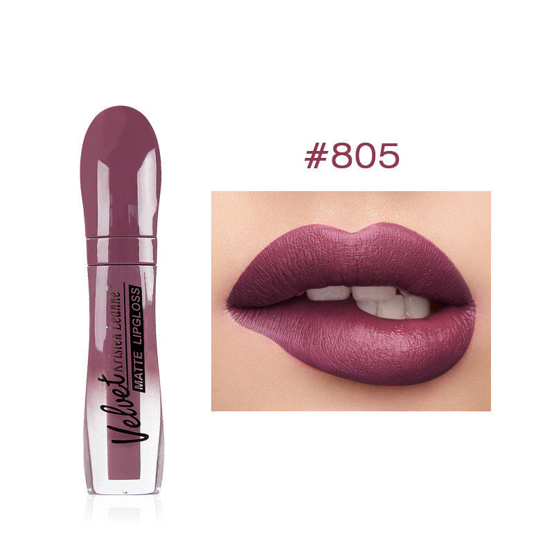 Der matte Lippenstift Fog Lipstick klebt nicht am Becher und lässt den Lippenstift nicht verblassen.