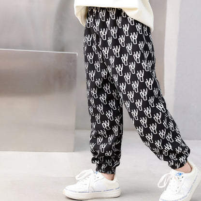 Dicke, warme Samthose für Kinder – modischer Trend – Freizeithose