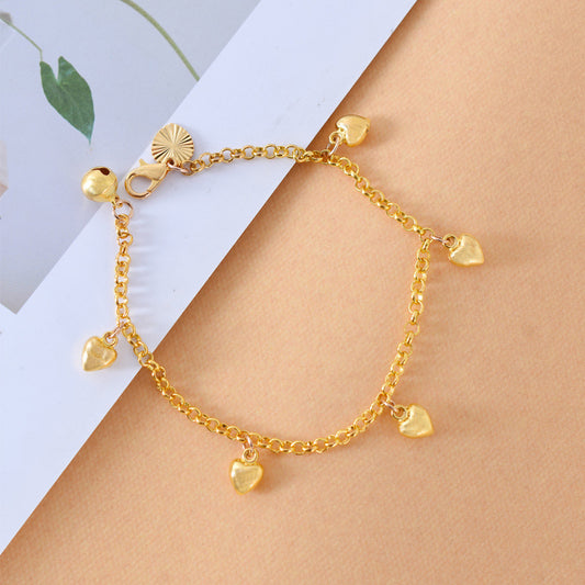 Neues, schlichtes und vielseitiges Armband mit Herzanhängern für Damen und Teenager-Mädchen – Modeschmuck