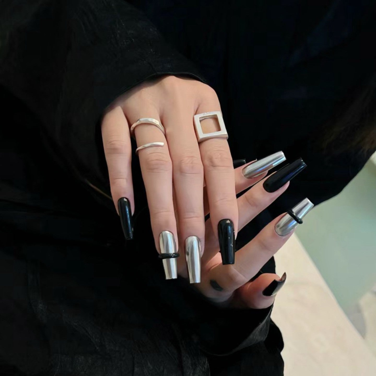 Silber-schwarze, supercoole Nagelsticker