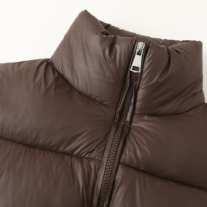 Damenmode: Schlichter und vielseitiger, kapuzenloser Baumwollmantel mit Stehkragen