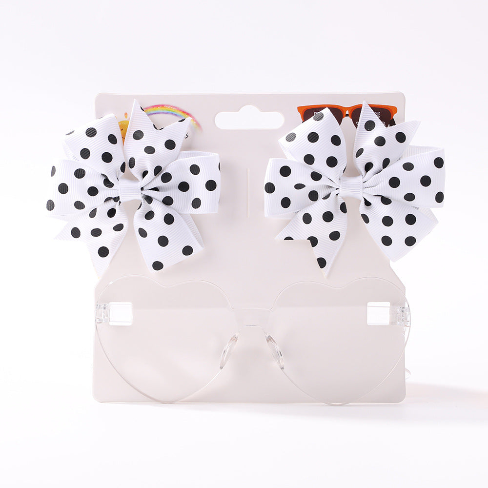 Kinderaccessoires: Bedrucktes Haarband mit Schleife, Haarspange, Sonnenbrillen-Set, Kopfbedeckung