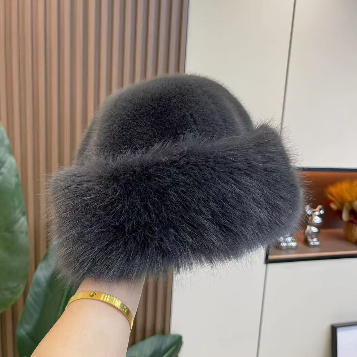 Plüschige mongolische Mütze für kaltes Wetter, warme, fleecegefütterte Wintermütze für Damen