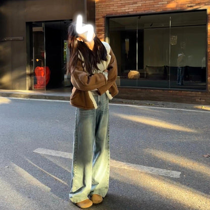 Fleecegefütterte, kurzärmelige Lammwolljacke mit dickem Revers