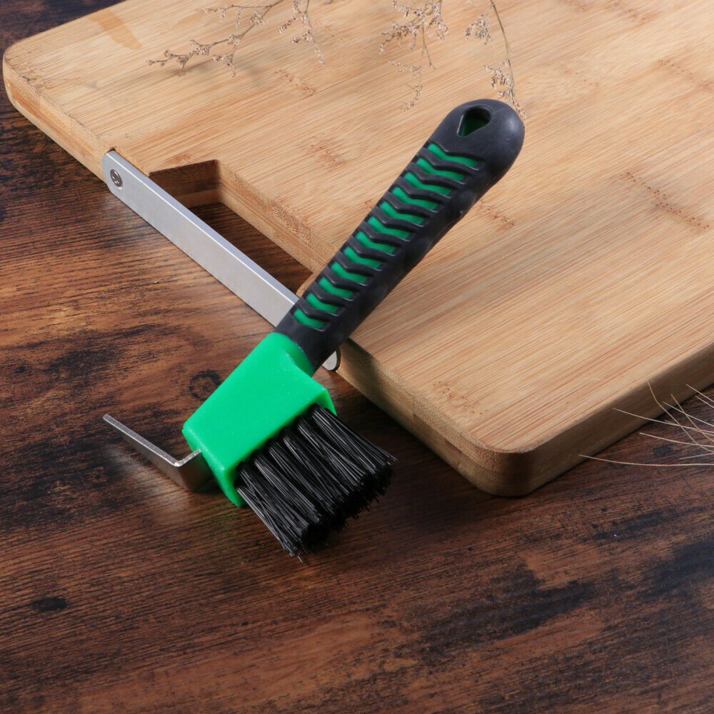 Plastic Horseshoe Hook Comb Brush