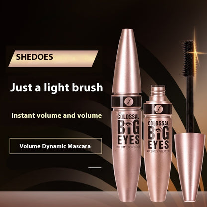 Schweißfest und wasserfest, wischfest, dickflüssige, lange Wimperntusche mit Schwung