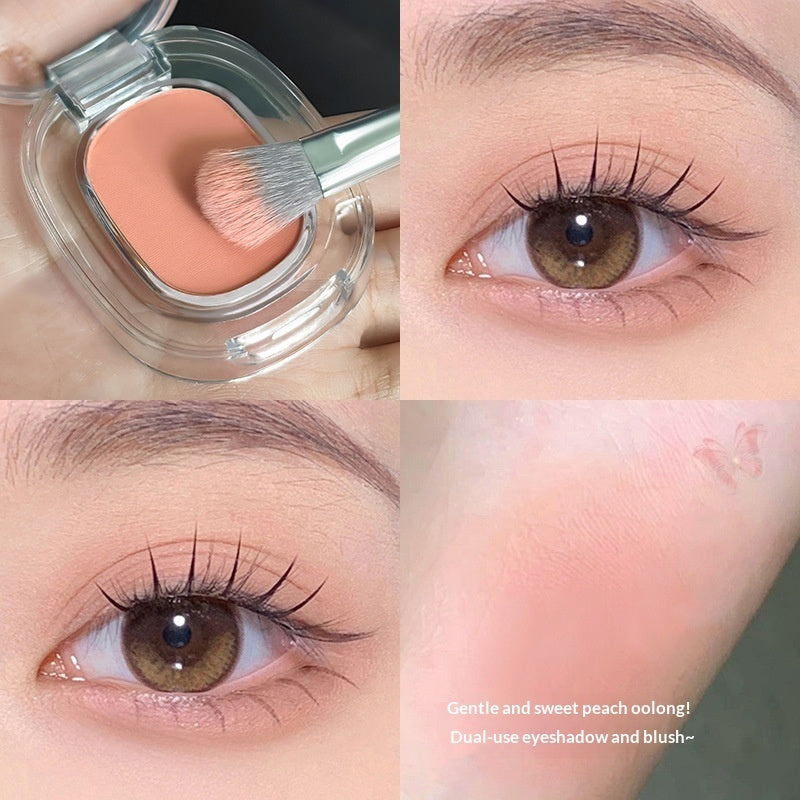 Matt-Lidschatten mit geringer Farbsättigung und einheitlicher Farbe