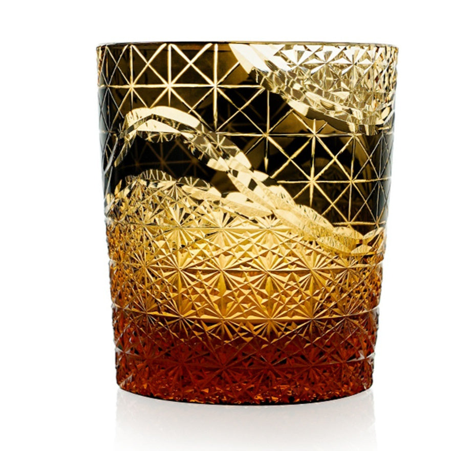 Japanisches Kristallglas im Edo-Schliff mit Asterismus-Effekt