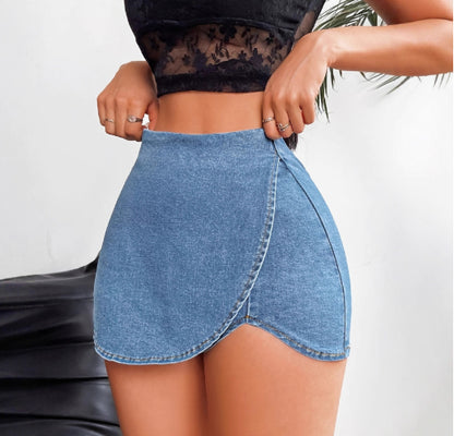 Schmal geschnittene Jeansrock-Shorts für Damen