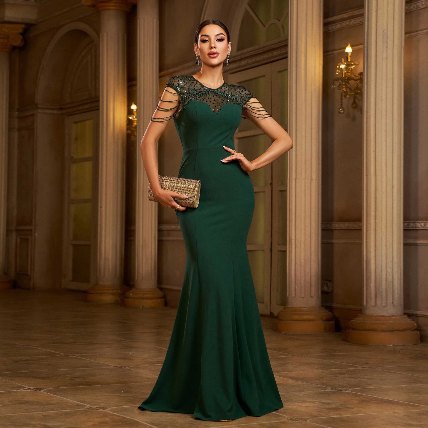 Elegant Sleeveless Round Neck Sequins Slim-fit Sheath Banquet Fishtail Evening Dress