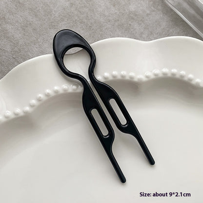 Modischer Dutt, lässige Hochsteckfrisur, Gadget: Haarkamm, Haarnadel