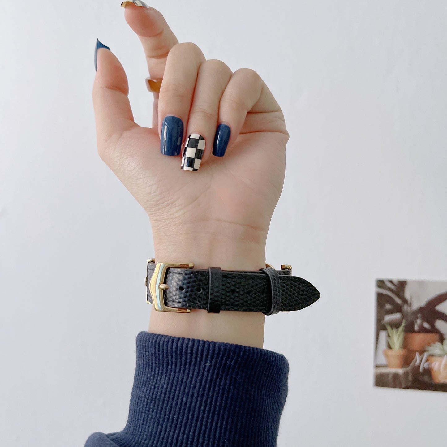 D-förmiges, personalisiertes Uhrenarmband aus Stahl und Leder