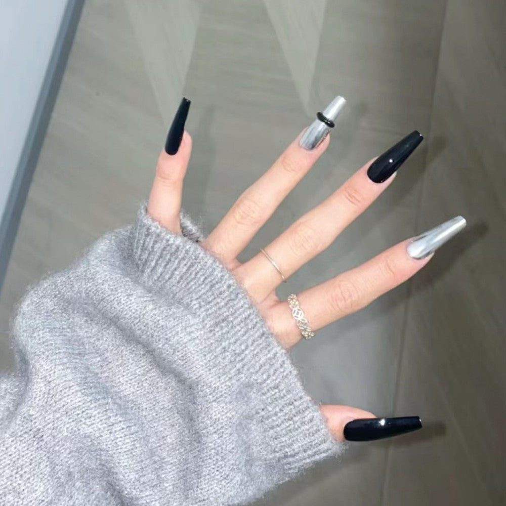 Silber-schwarze, supercoole Nagelsticker